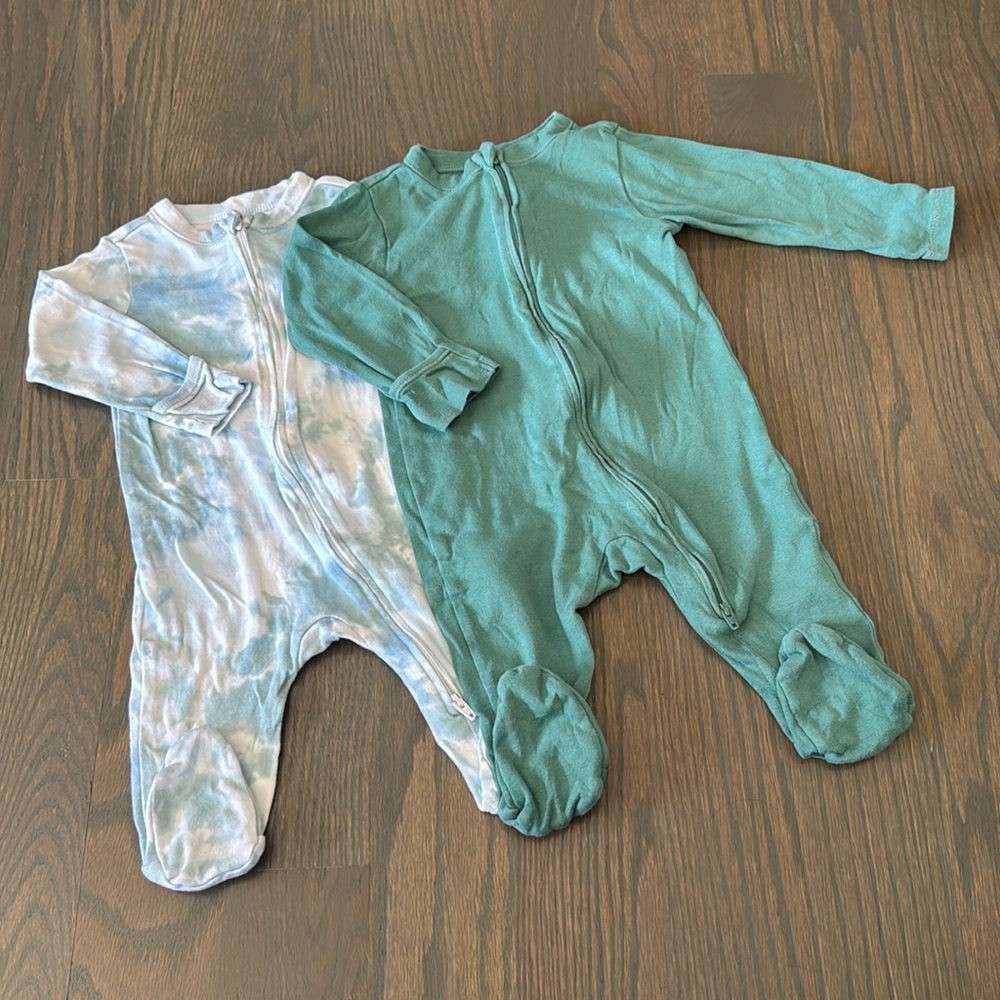 Old Navy Blue Tie-Dye & Green Unisex Sleep & Play One-Piece 2-Pack- 6-9M